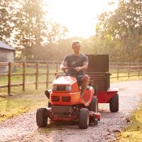 Replace Your Ride-On Lawn Mower Tyres This Autumn!